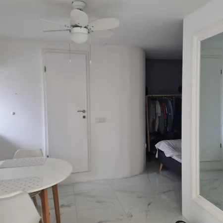 Laurus Apartman *