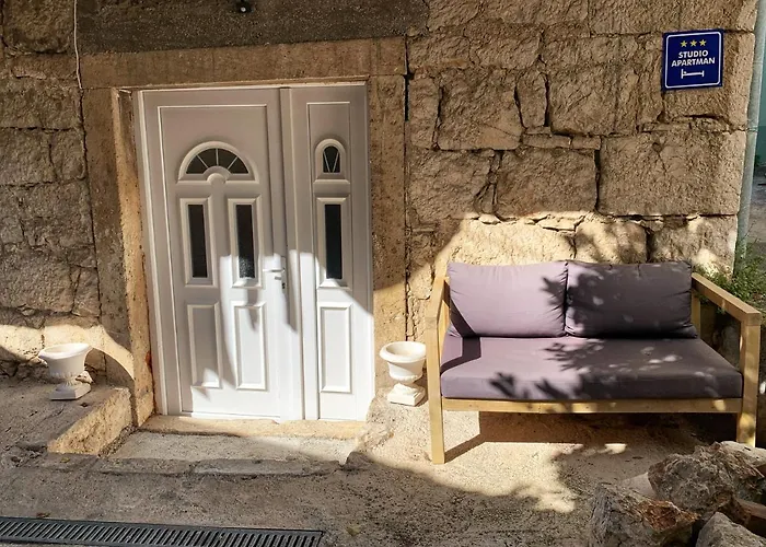 Laurus 公寓 希贝尼克