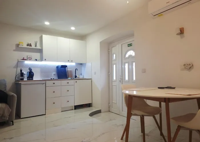 Laurus 公寓 希贝尼克